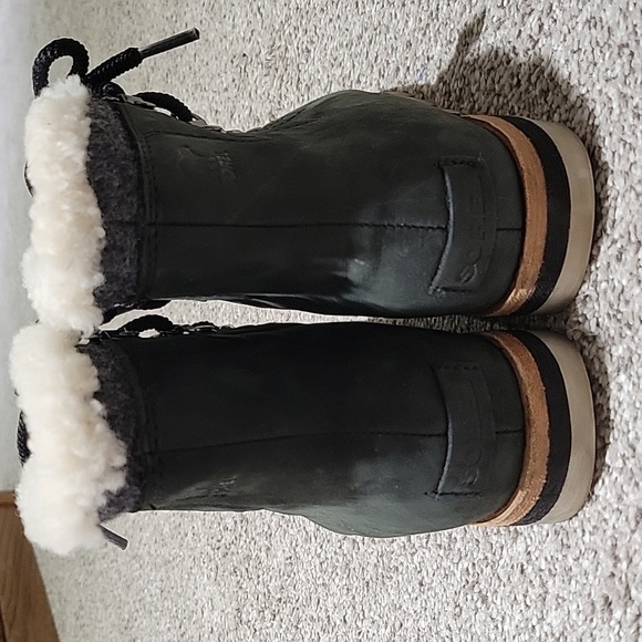 Sorel Boots - Picture 5 of 8